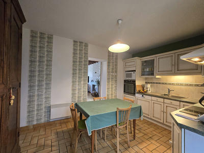 Maison - 170 m² - 8 pièces