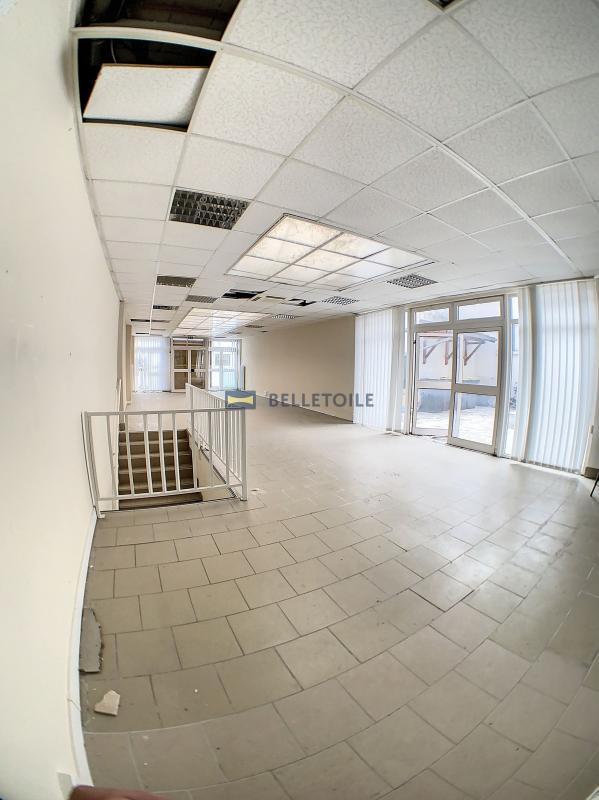 Local commercial - 180 m²