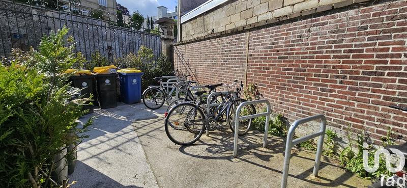 Studio - 25 m² - 1 pièce