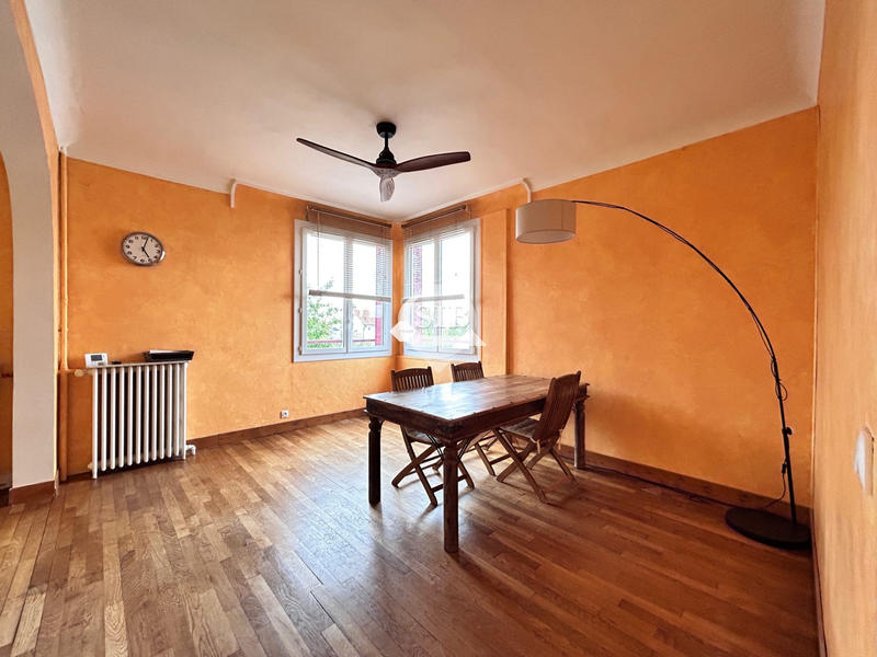 Maison - 96 m² - 4 pièces