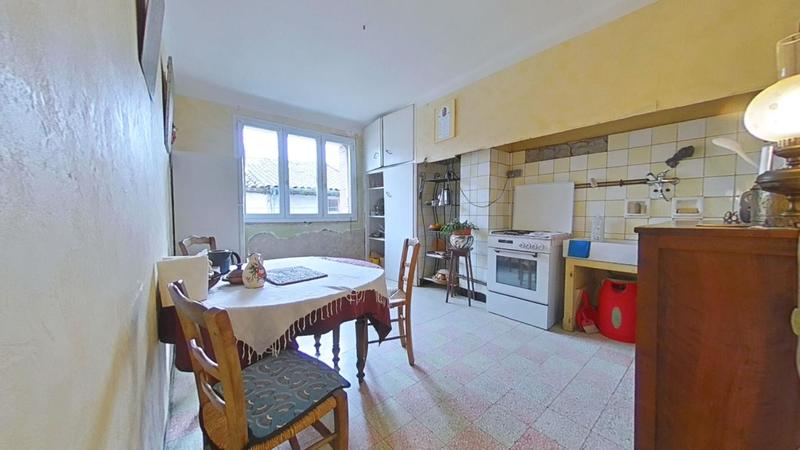 Maison - 200 m² - 6 pièces