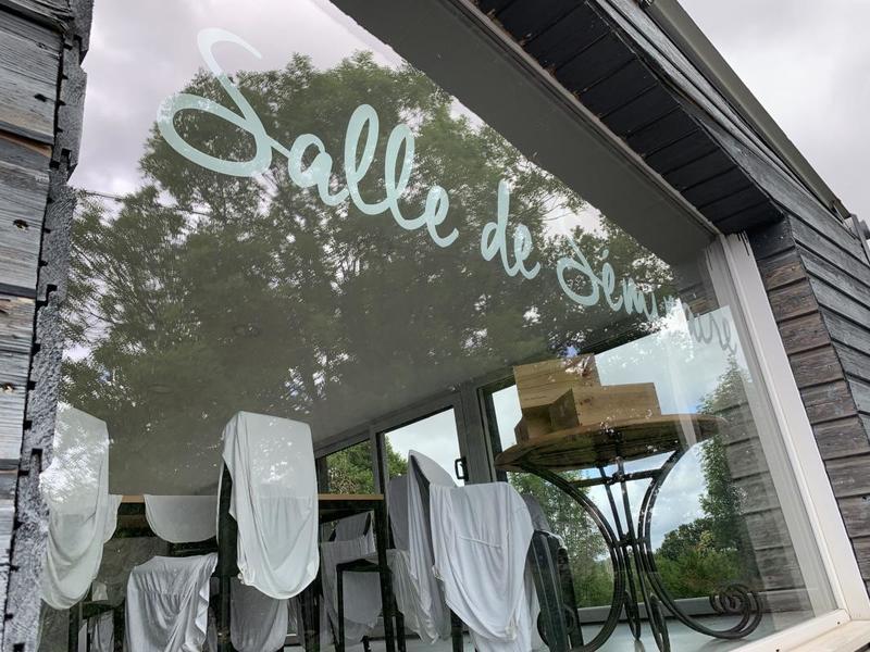 Fonds de commerce - Hôtellerie / Restauration - 140 m²