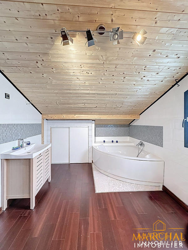 Maison - 130 m² - 5 pièces