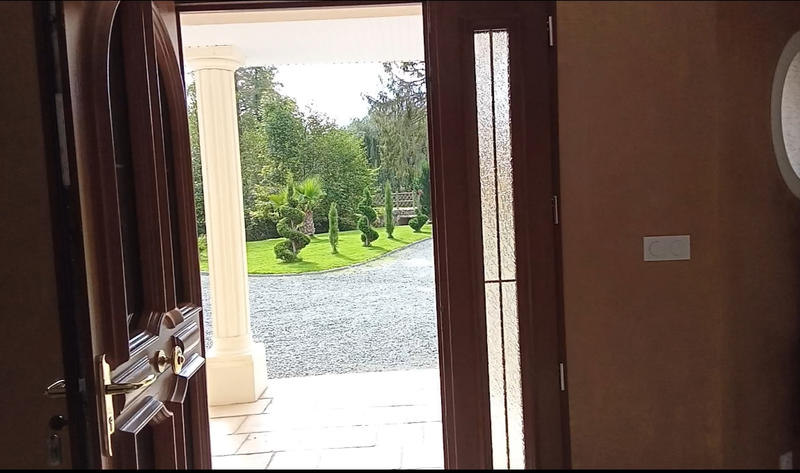 Maison - 228 m² - 7 pièces