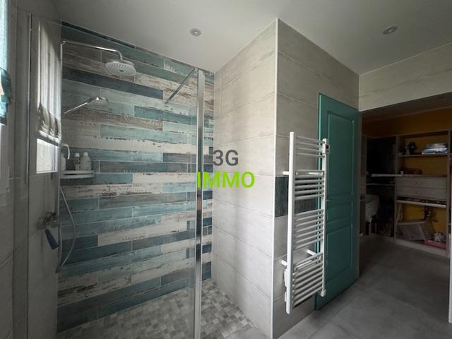 Maison contemporaine - 146 m² - 6 pièces