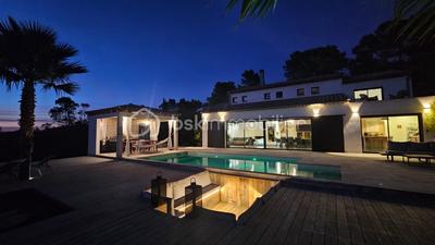 Maison - 170 m² - 4 pièces