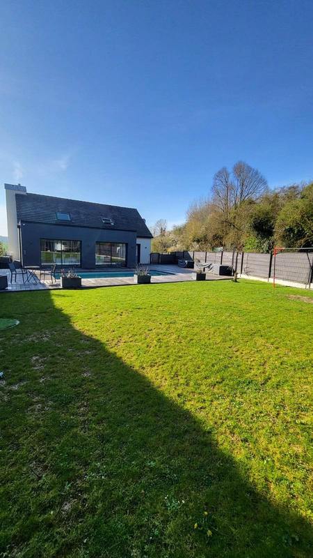 Maison - 185 m² - 5 pièces