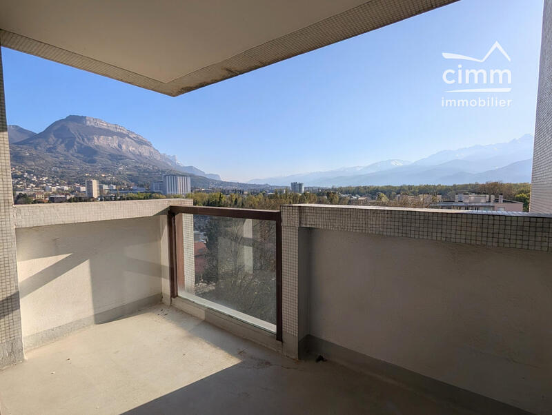 Appartement - 126 m² - 5 pièces
