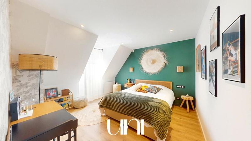 Maison - 270 m² - 7 pièces