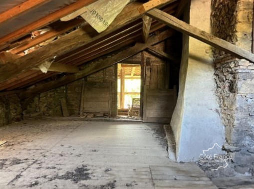 Maison - 120 m² - 2 pièces