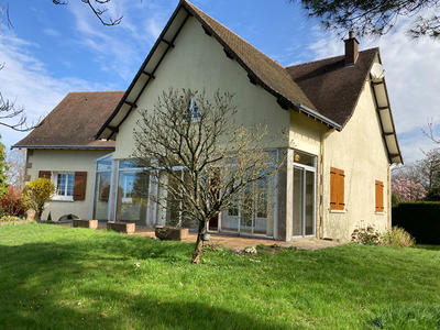 Maison - 160 m² - 7 pièces