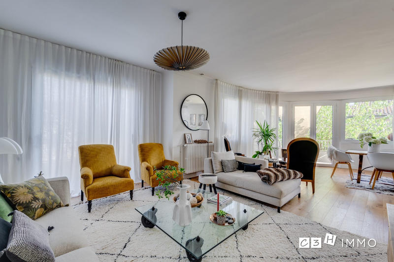 Maison - 196 m² - 5 pièces