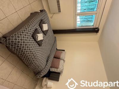 Chambre - 9 m² - 1 pièce