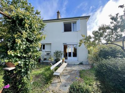 Maison - 101 m² - 5 pièces