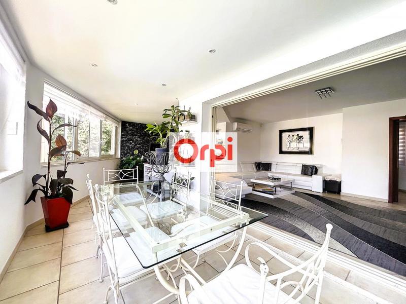 Villa - 220 m² - 7 pièces