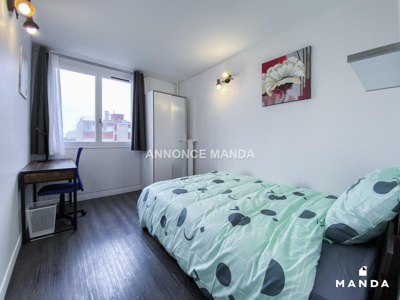 Chambre - 14 m² - 6 pièces