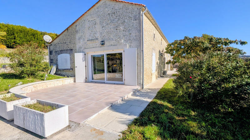 Maison de ville - 250 m² - 11 pièces