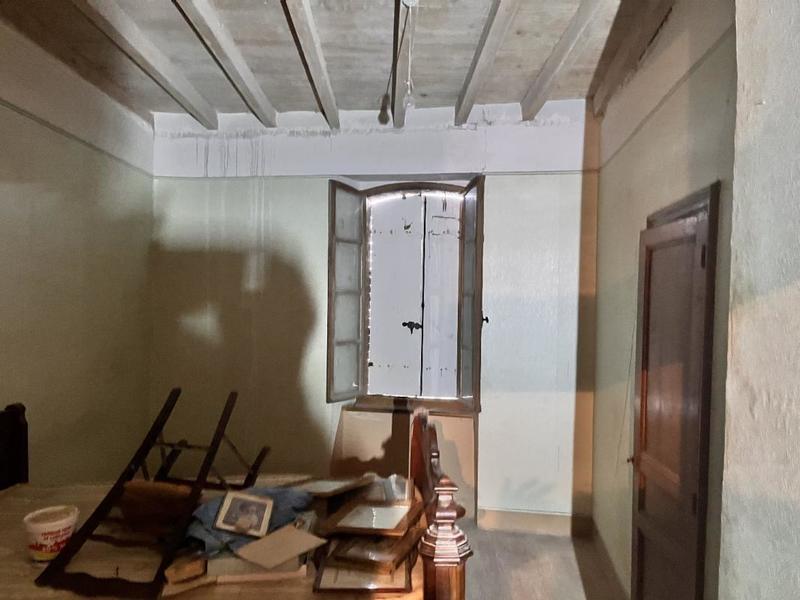 Maison - 300 m² - 8 pièces