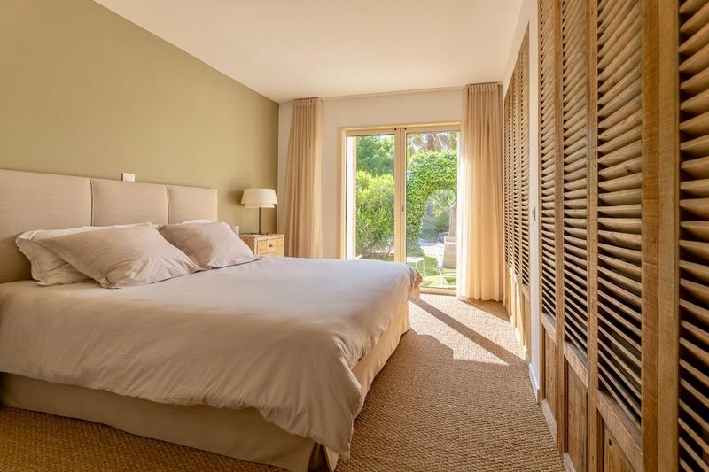 Villa - 271 m² - 8 pièces