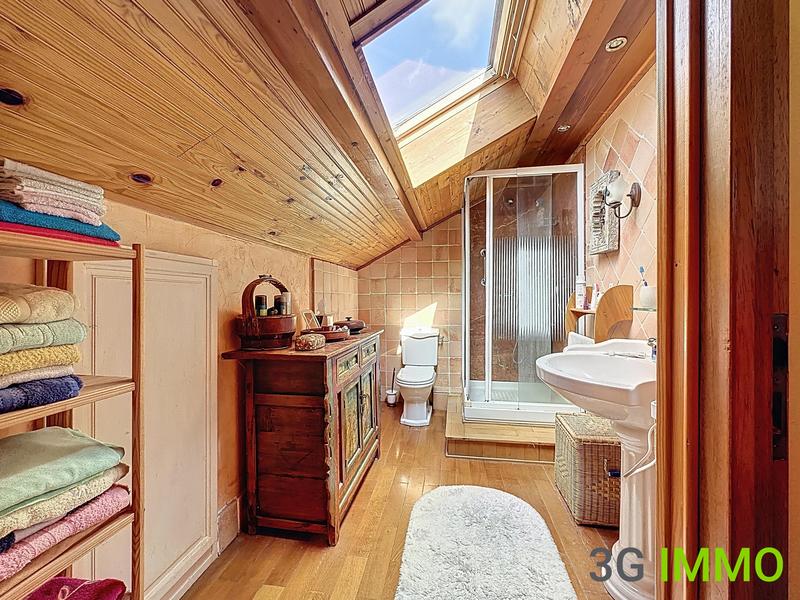 Châlet - 175 m² - 8 pièces