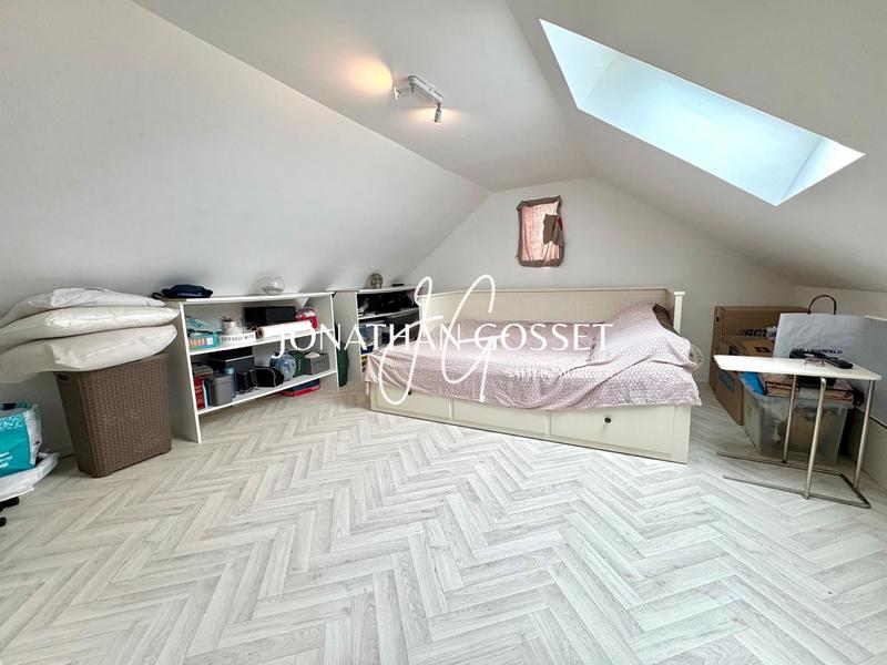 Maison - 144 m² - 6 pièces
