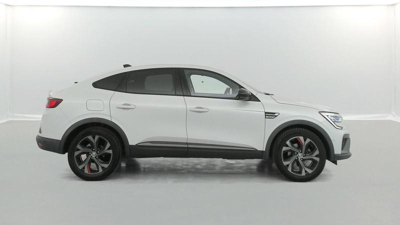 Renault Arkana E-Tech 145 21b R.S. Line 5p