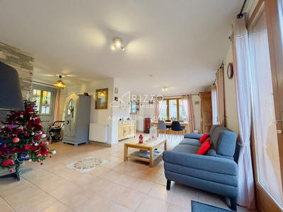 Maison - 163 m² - 5 pièces