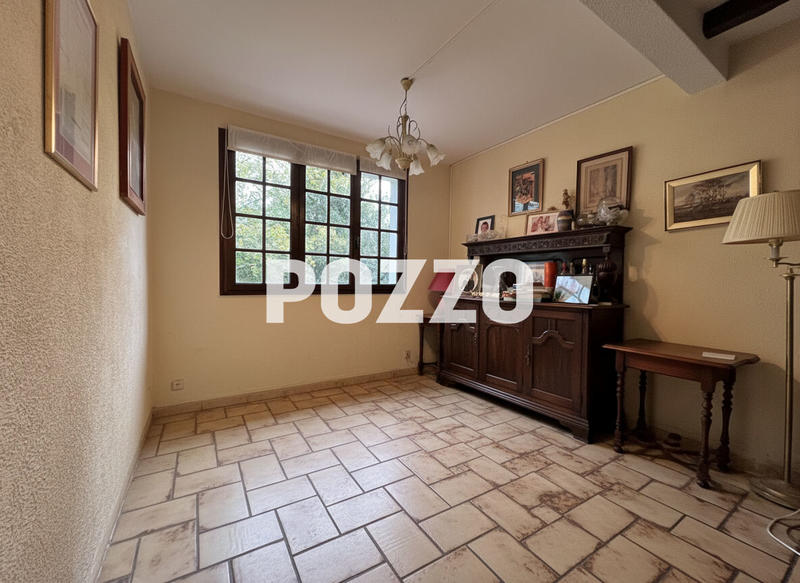 Maison - 135 m² - 6 pièces