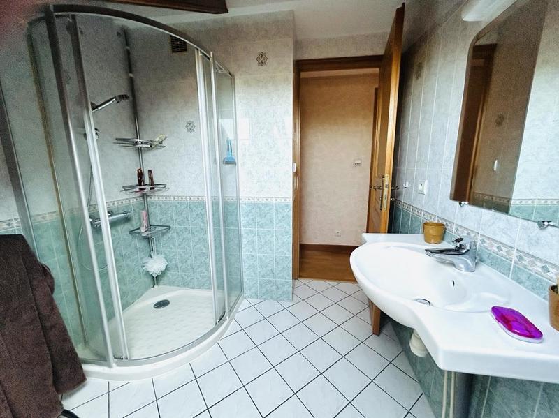 Maison jumelée - 115 m² - 6 pièces