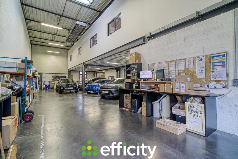 Local d'activité / Entrepôt - 534 m²