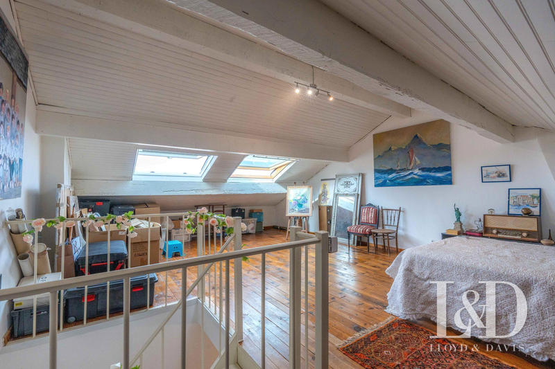 Maison - 170 m² - 5 pièces