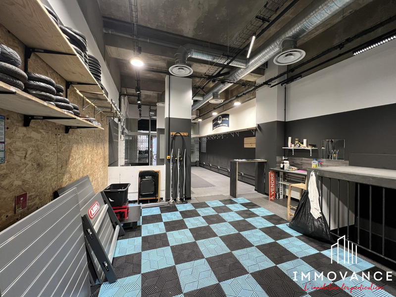 Local commercial - 101 m²