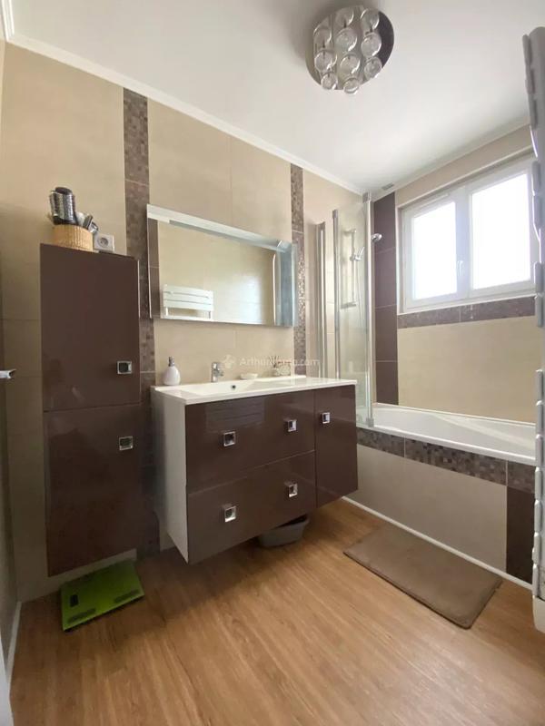 Maison - 175 m² - 5 pièces