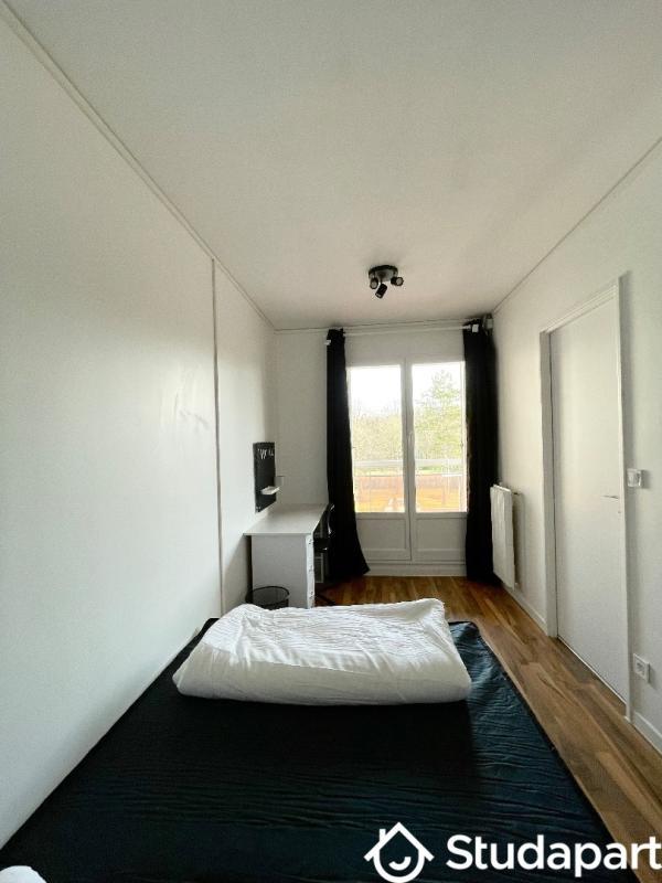Chambre - 9 m² - 1 pièce