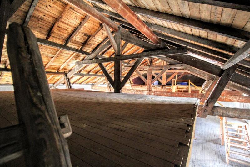 Maison - 610 m² - 2 pièces