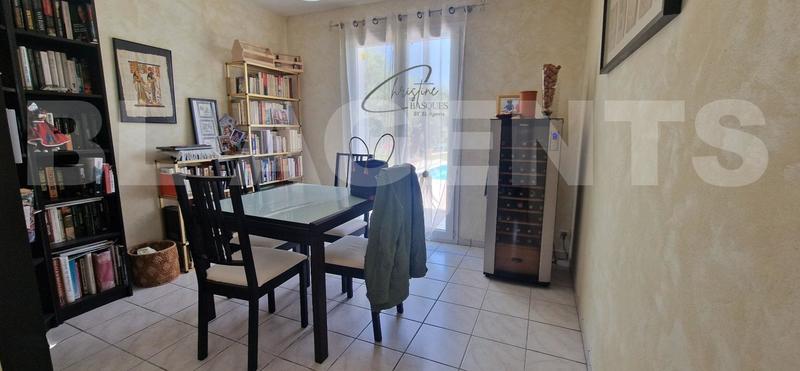 Maison traditionnelle - 90 m² - 5 pièces