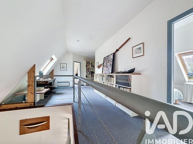 Maison - 256 m² - 7 pièces