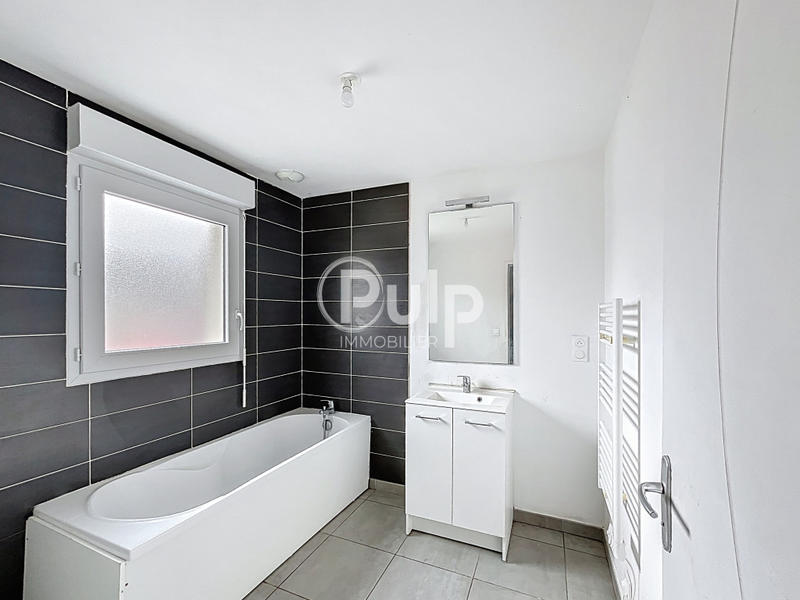 Maison - 78 m² - 5 pièces