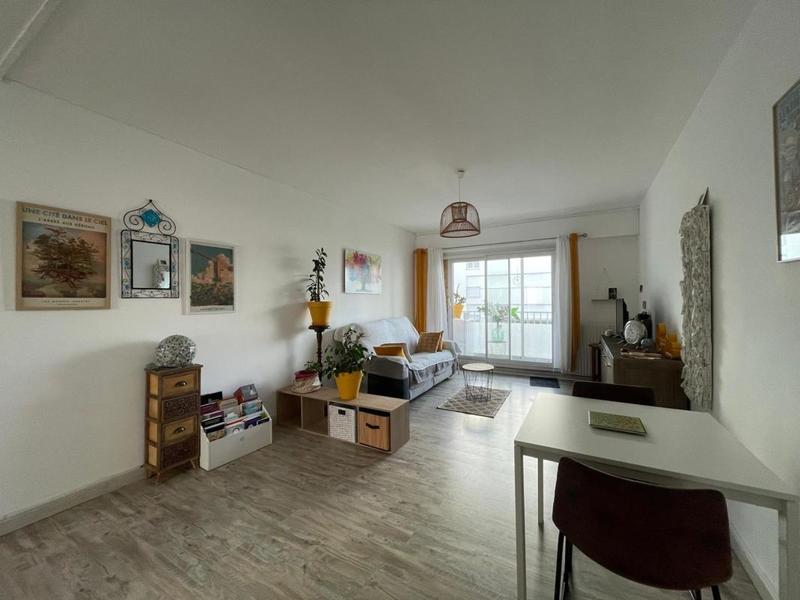 Appartement ancien - 60 m² - 3 pièces