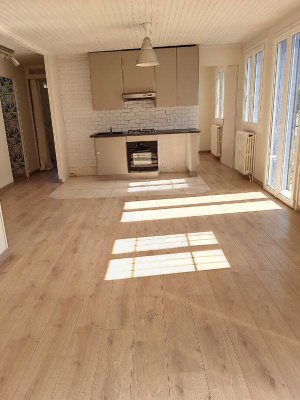 Maison - 95 m² - 4 pièces