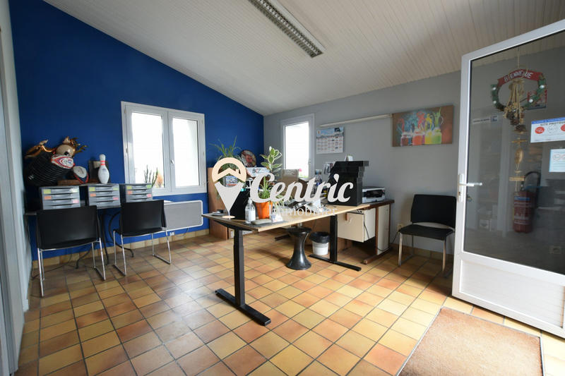 Local d'activités - 300 m²