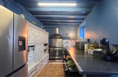 Maison - 146 m² - 7 pièces