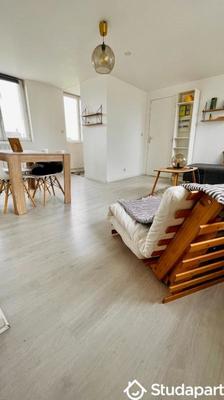 Chambre - 12 m² - 1 pièce