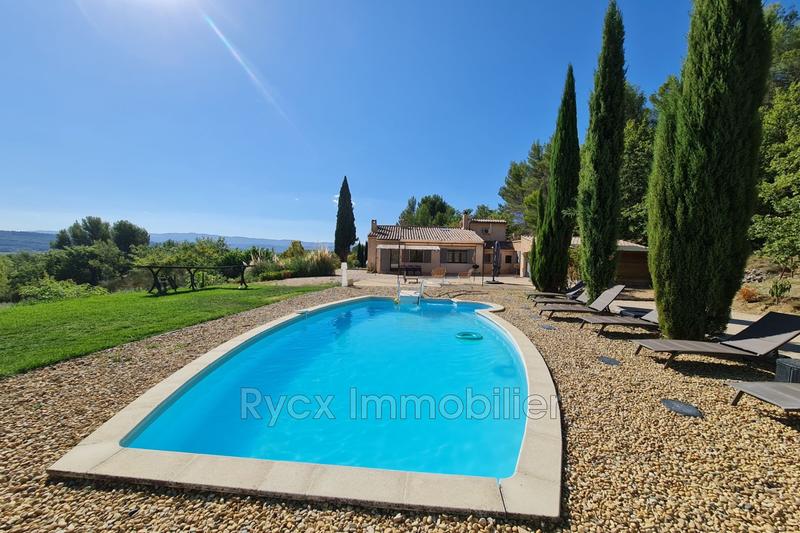 Maison - 170 m² - 5 pièces