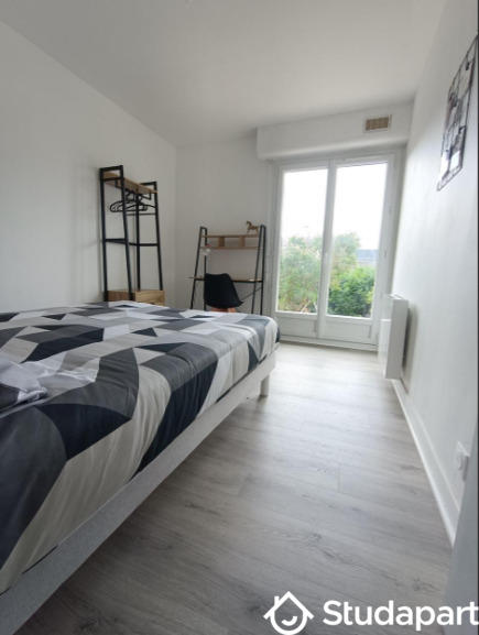 Chambre - 9 m² - 1 pièce