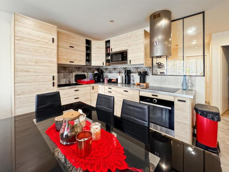 Appartement - 77 m² - 4 pièces