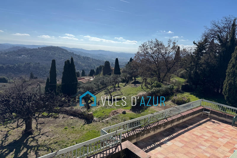 Maison - 205 m² - 6 pièces