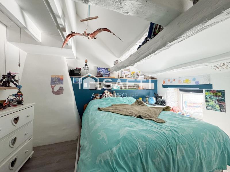 Maison - 200 m² - 7 pièces