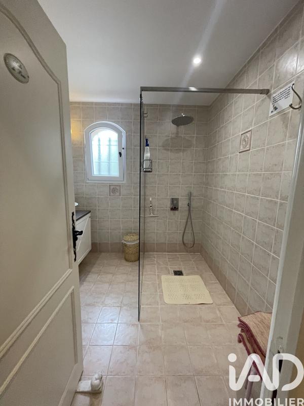 Maison - 170 m² - 7 pièces