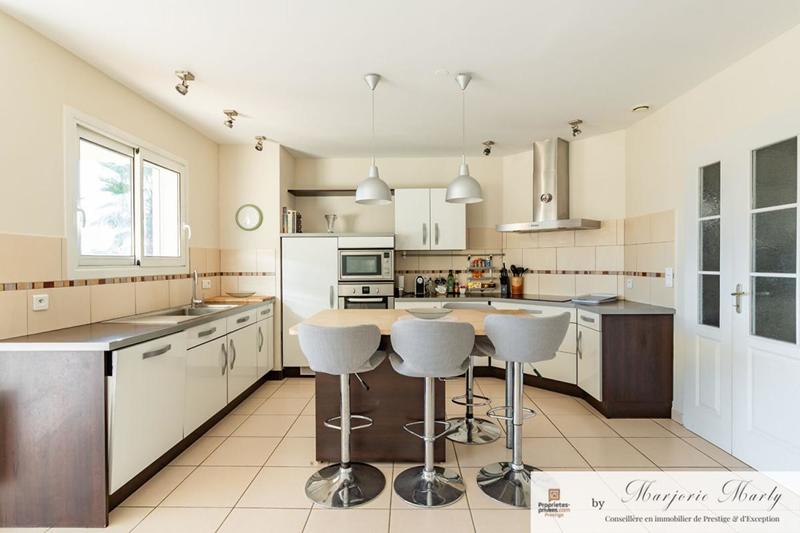 Villa - 143 m² - 5 pièces